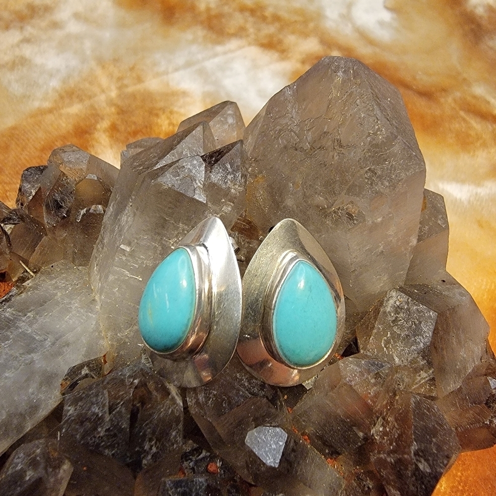 Vintage 925 Sterling Silver With Bluemoon Turquoise Teardrop Post Earrings Boho